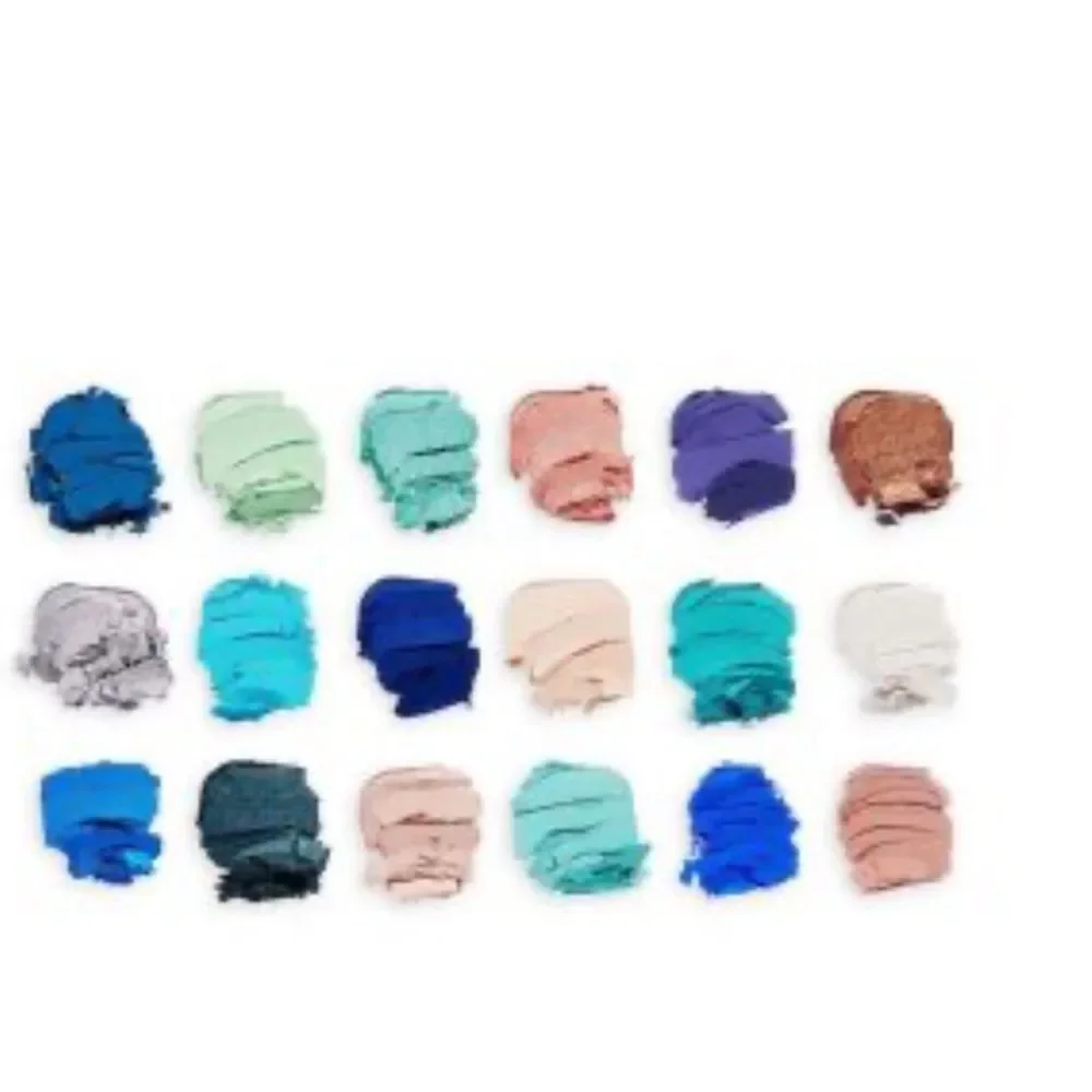 Revolution Beauty Forever Flawless Eyeshadow‎ Palette